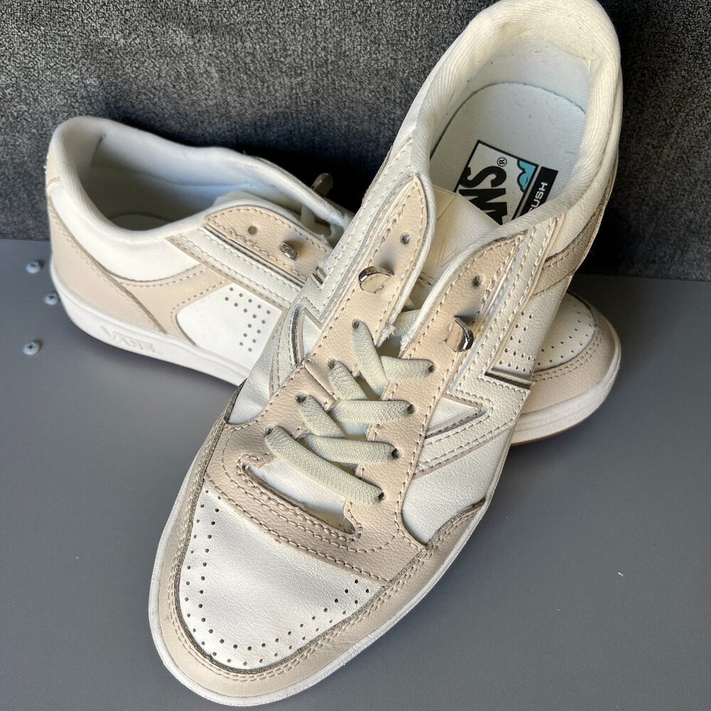 Vans Women's Sneakers in White and Cream